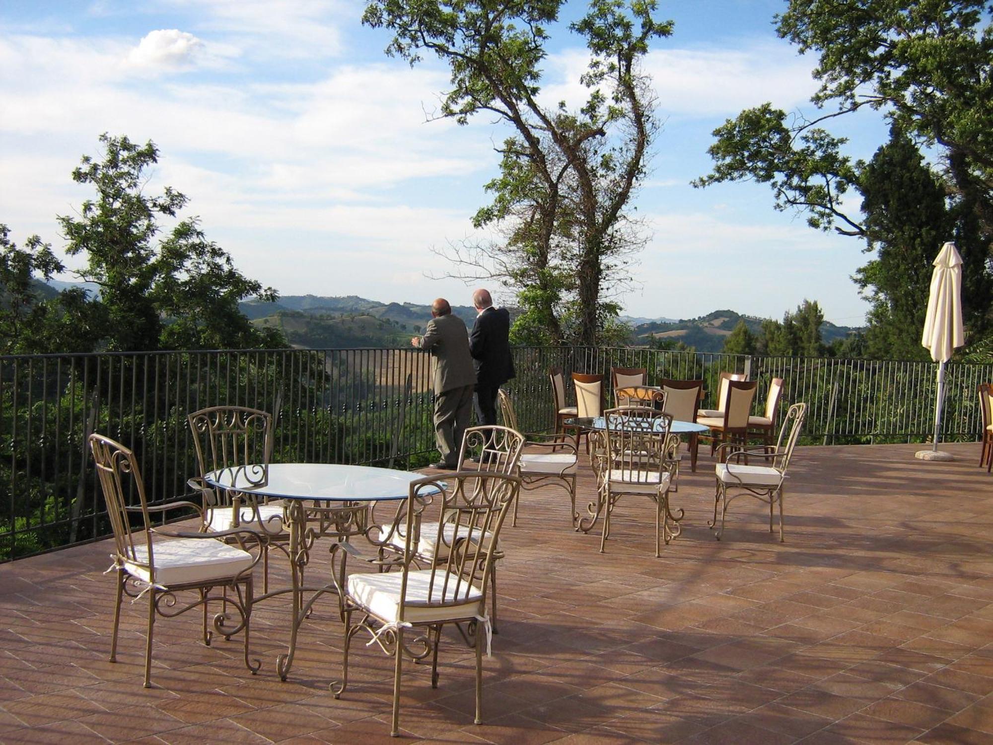 Colleverde Country House & Spa Urbino Exterior photo